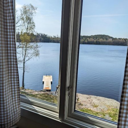 Varhaga Vandrarhem Sjuntorp Exterior photo